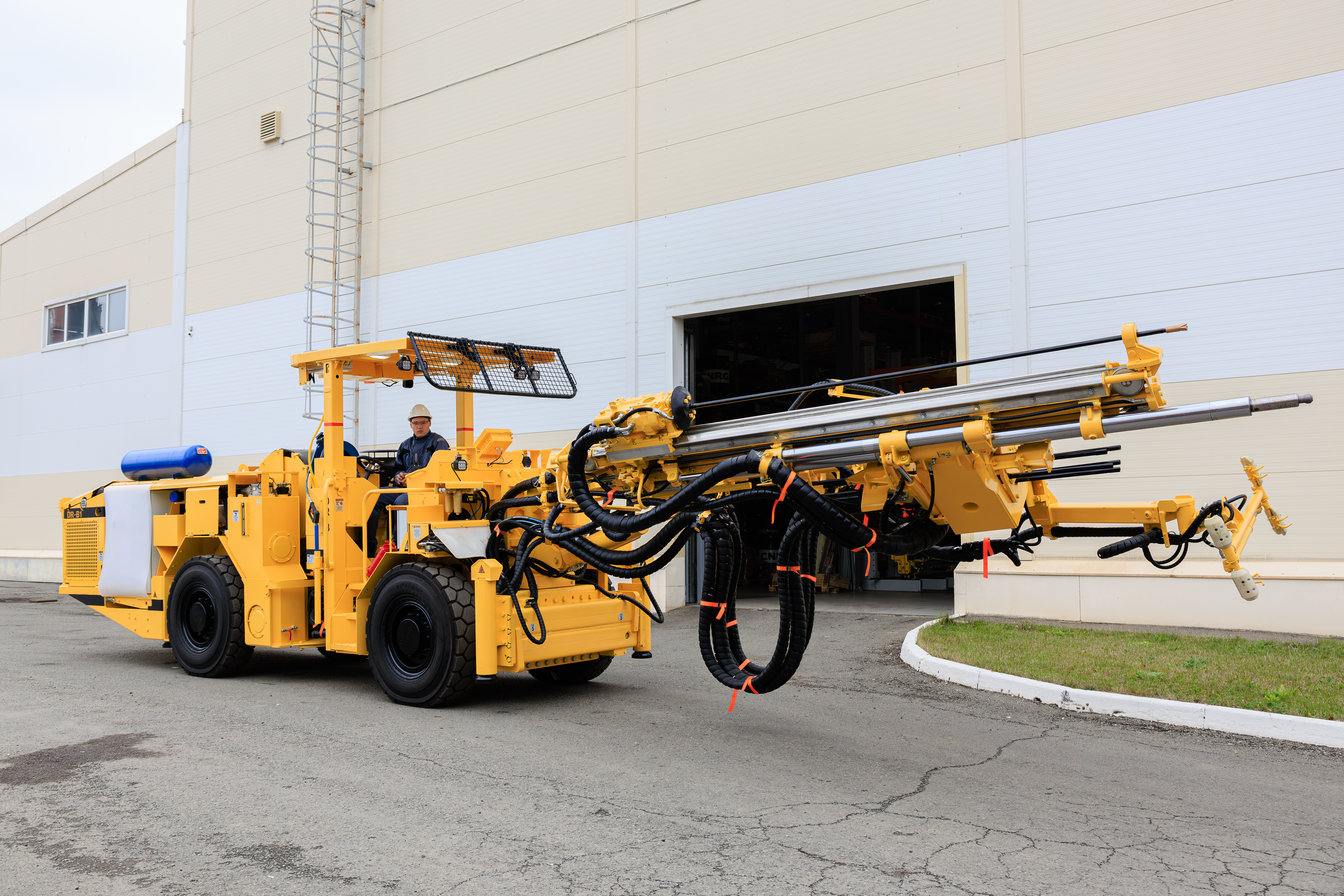 Только вперед! Расширяем линейку подземных буровых самоходных установок